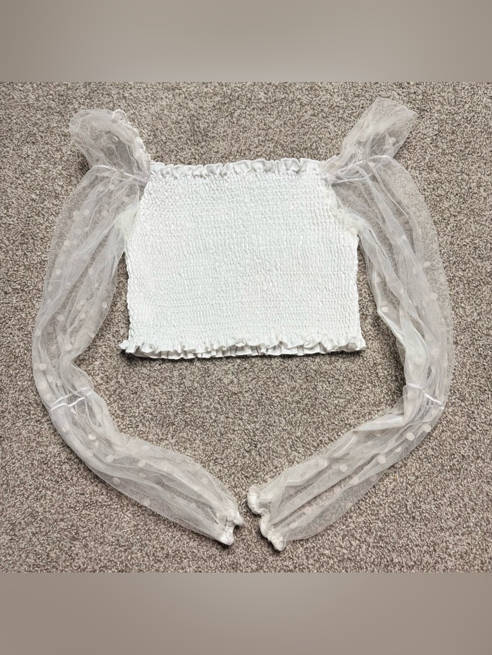 White long sleeve crop top